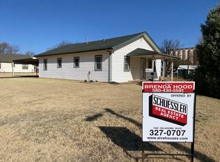 1012 Santa Fe St, Alva, OK 73717