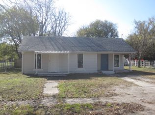 1200 S Wine St, Gainesville, TX 76240