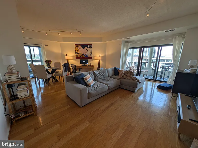1600 N Oak St #1828 — Photo 3