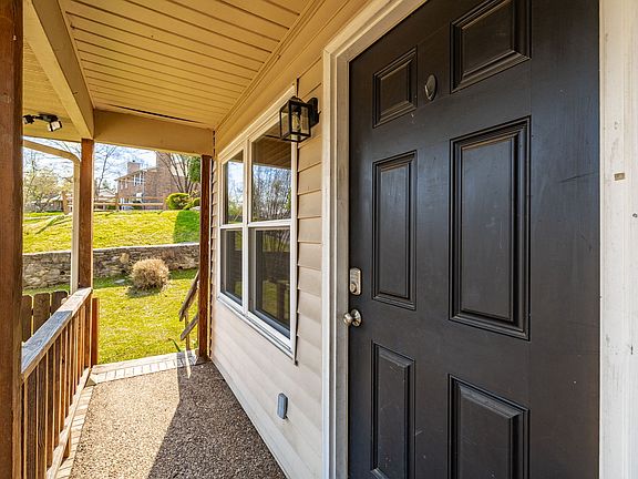 4th image of 5507 Hill Ct