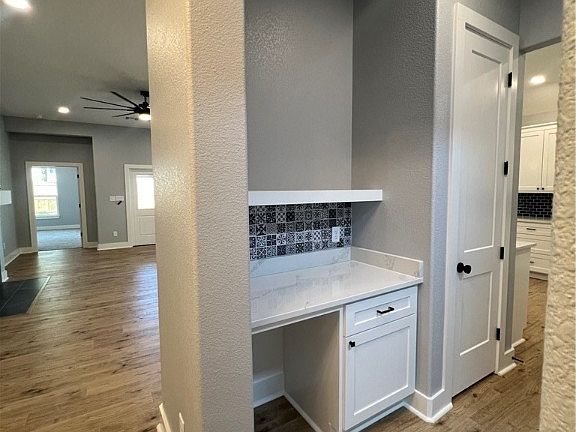5th image of 4022 Eskew Dr