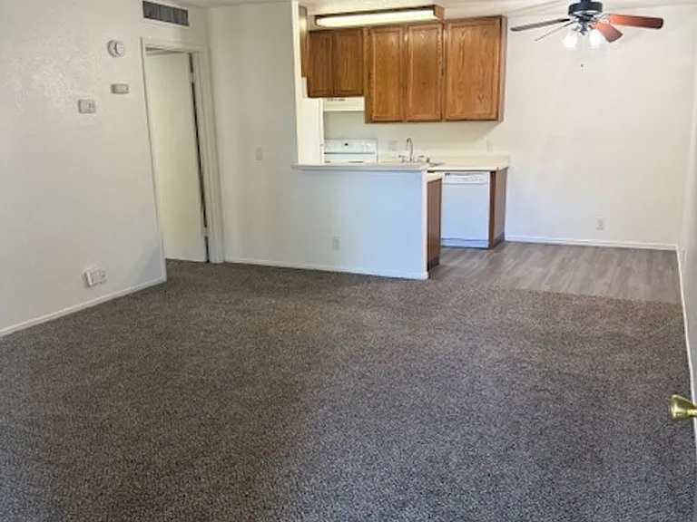 4171 California Ave #37 — Photo 4