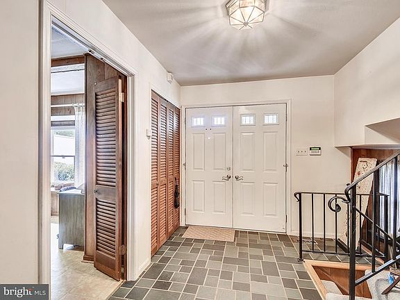 3rd image of 15105 Columbine Way