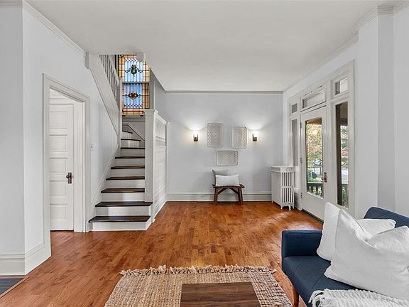 5th image of 6160 Westminster Pl
