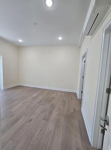 512 Kearny Ave #202 — Photo 12