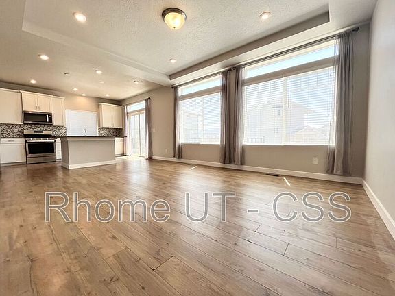 4th image of 2415 N 3130 W