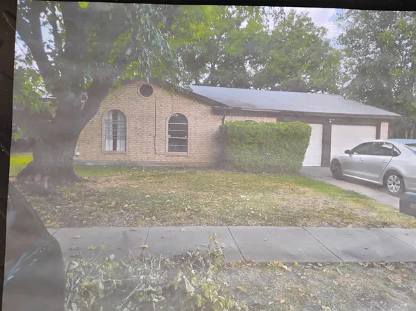6905 McCoy Dr, Watauga, TX 76148