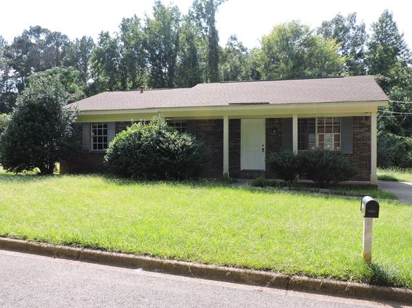 10801 Tiara Dr