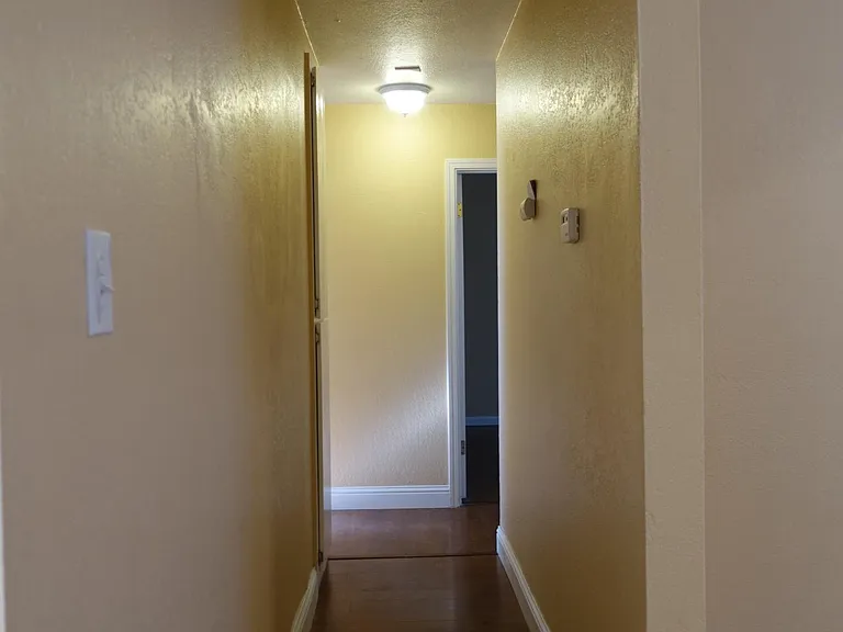 6712 Admiral Ave — Photo 13