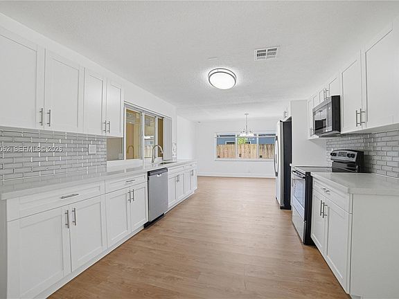 3rd image of 4981 SW 7th St