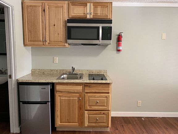 4th image of 1124 W Park St APT 2