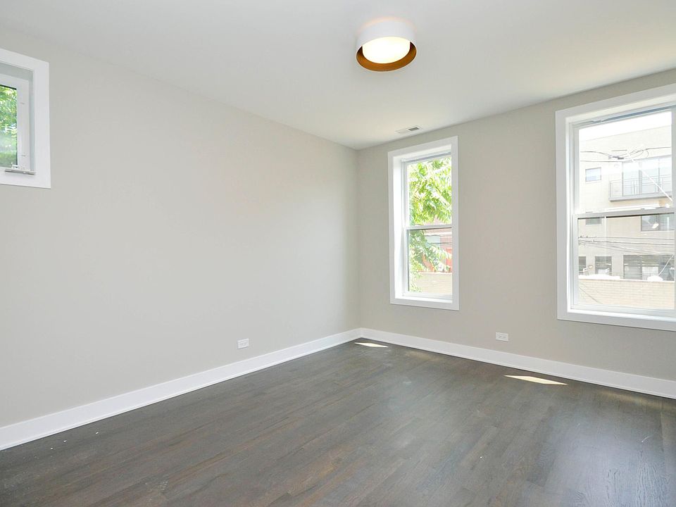 Bedroom with Walk-In Closet