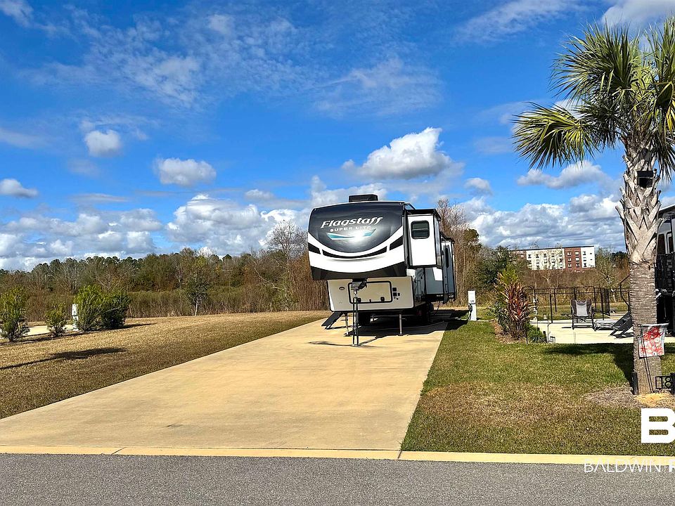 1st image of 717 Vacation Cir