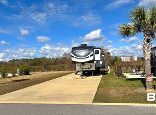 717 Vacation Cir, Foley, AL 36535
