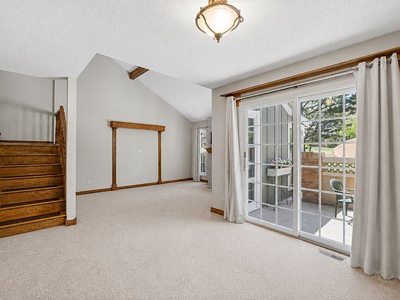 4th image of 903 S Fairplay St #A