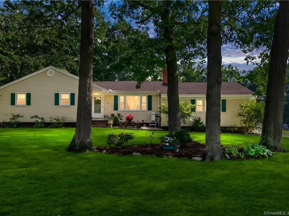 6 Pevetty Drive, East Haven, CT 06512