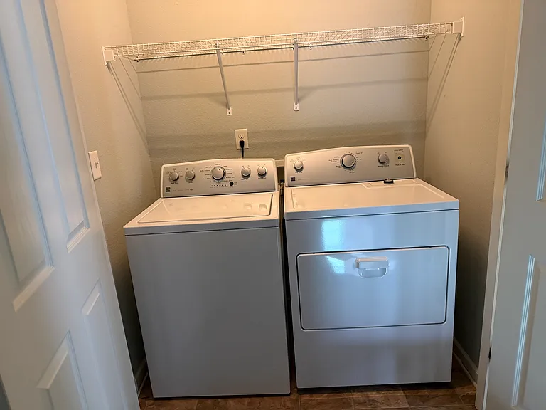 22 Barnett Shoals Dr — Photo 11