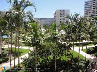 2500 Parkview Dr 415 #415, Hallandale, FL 33009