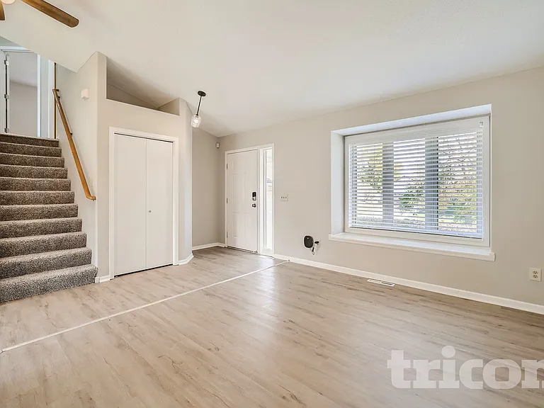 301 4th St NW — Photo 18