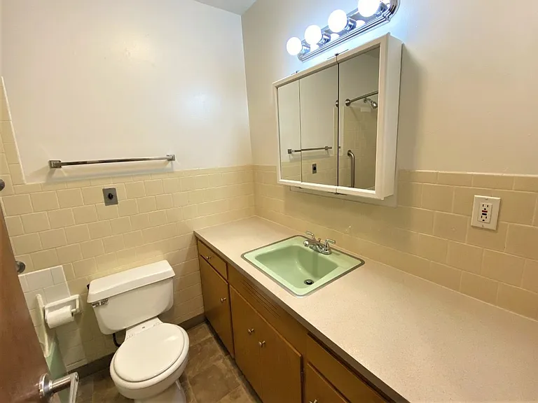 Fairmont Villa — Photo 16