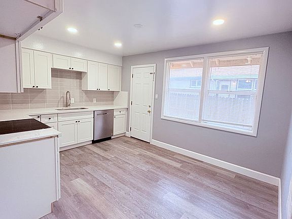 2nd image of 2450 Ione St