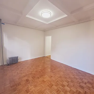 Rented by New York Residence | media 7