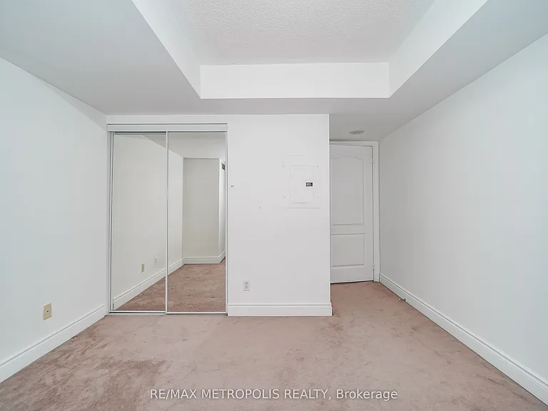 3 Rean Dr #Townhouse 13 — Photo 24