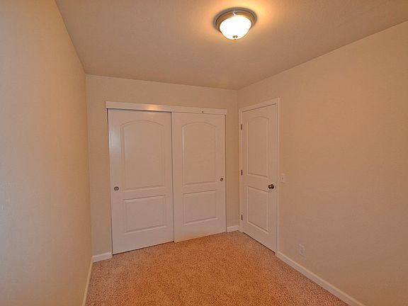 5th image of 3096 Montview Way