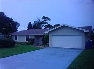 2220 NW 28th St, Oakland Park, FL 33311