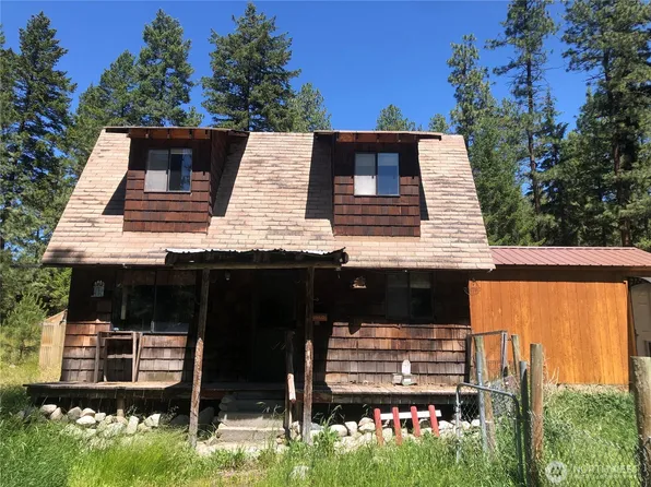 13 Rope and Saddle Lane, Tonasket, WA 98855