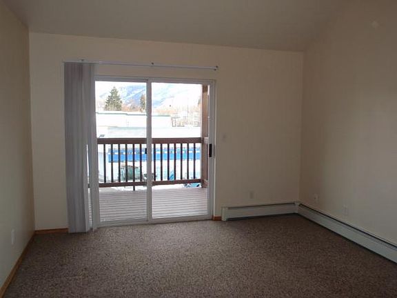 4th image of 1409 S 3rd St W APT 13