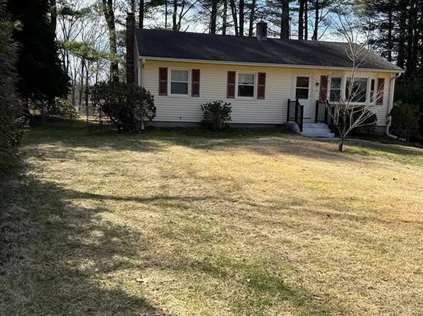 247 Vining Hill Rd, Southwick, MA 01077