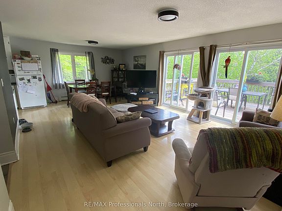 3rd image of 204 Mineral Springs Rd