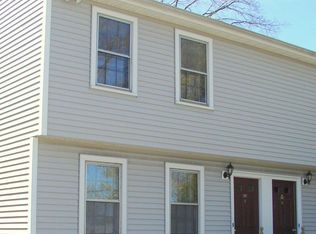 33 Elderkin Ave, Groton, CT 06340