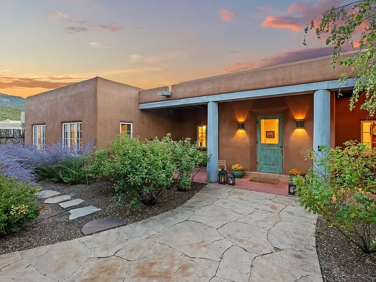 1226 B&c Cerro Gordo Rd — Photo 10