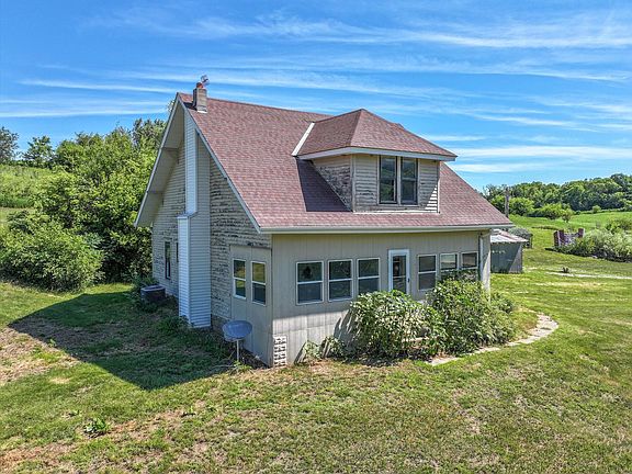 3rd image of 2893 155th St