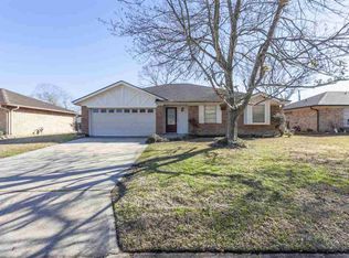 611 Camellia Ave, Orange, TX 77630