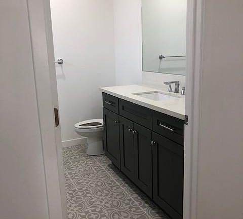 4th image of 220 1/2 N Bushnell Ave #220-1/2