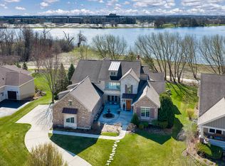23553 N Sanctuary Club Dr, Kildeer, IL 60047