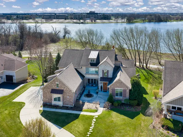 23553 N Sanctuary Club Dr, Kildeer, IL 60047