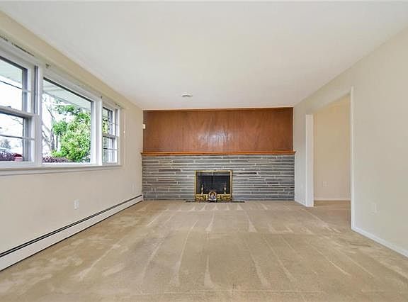 5th image of 4500 Henry St