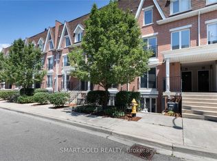 15 Laidlaw St #608, Toronto, ON M6K1X3