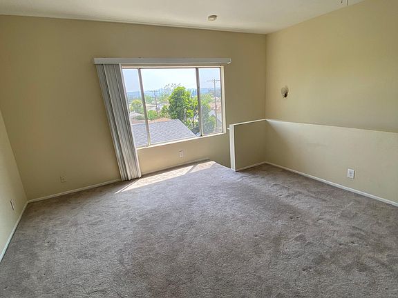 3rd image of 10706 Victory Blvd APT 213