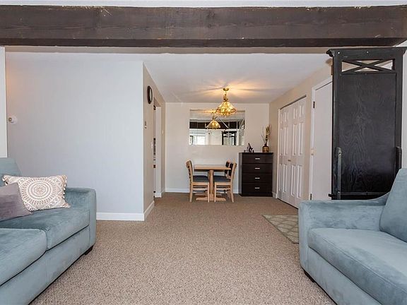 5th image of 36 Cowesett Ave APT 11