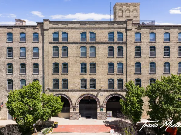 940 Monroe Ave NW Unit 127, Grand Rapids, MI 49503