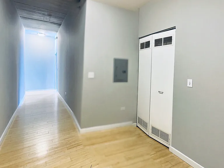 630 N Franklin St #1008 — Photo 12