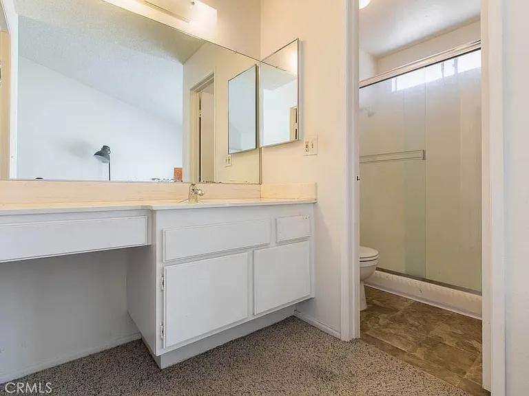 18631 Collins St #30 — Photo 7