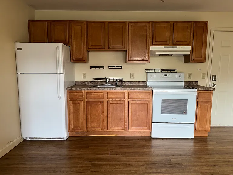 126 Vine St #6-A — Photo 1
