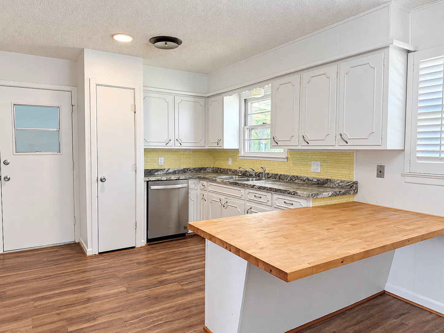 3 bed, 1300 sqft, $1,450 — Photo 3