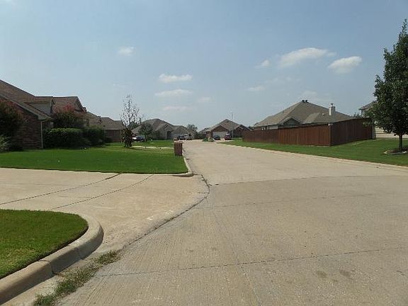5th image of 3616 Caroline Ct